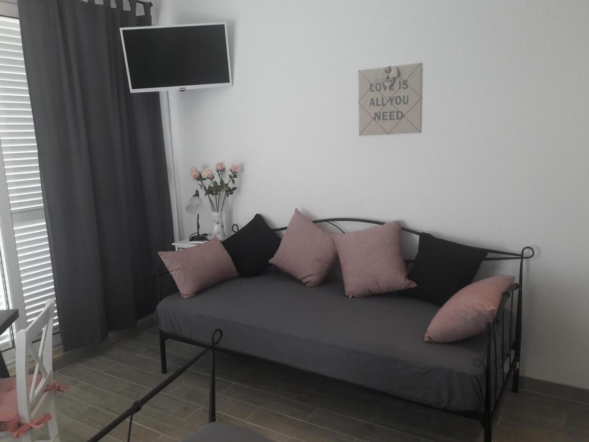 Nessa & Meli Apartment Makarska Bagian luar foto