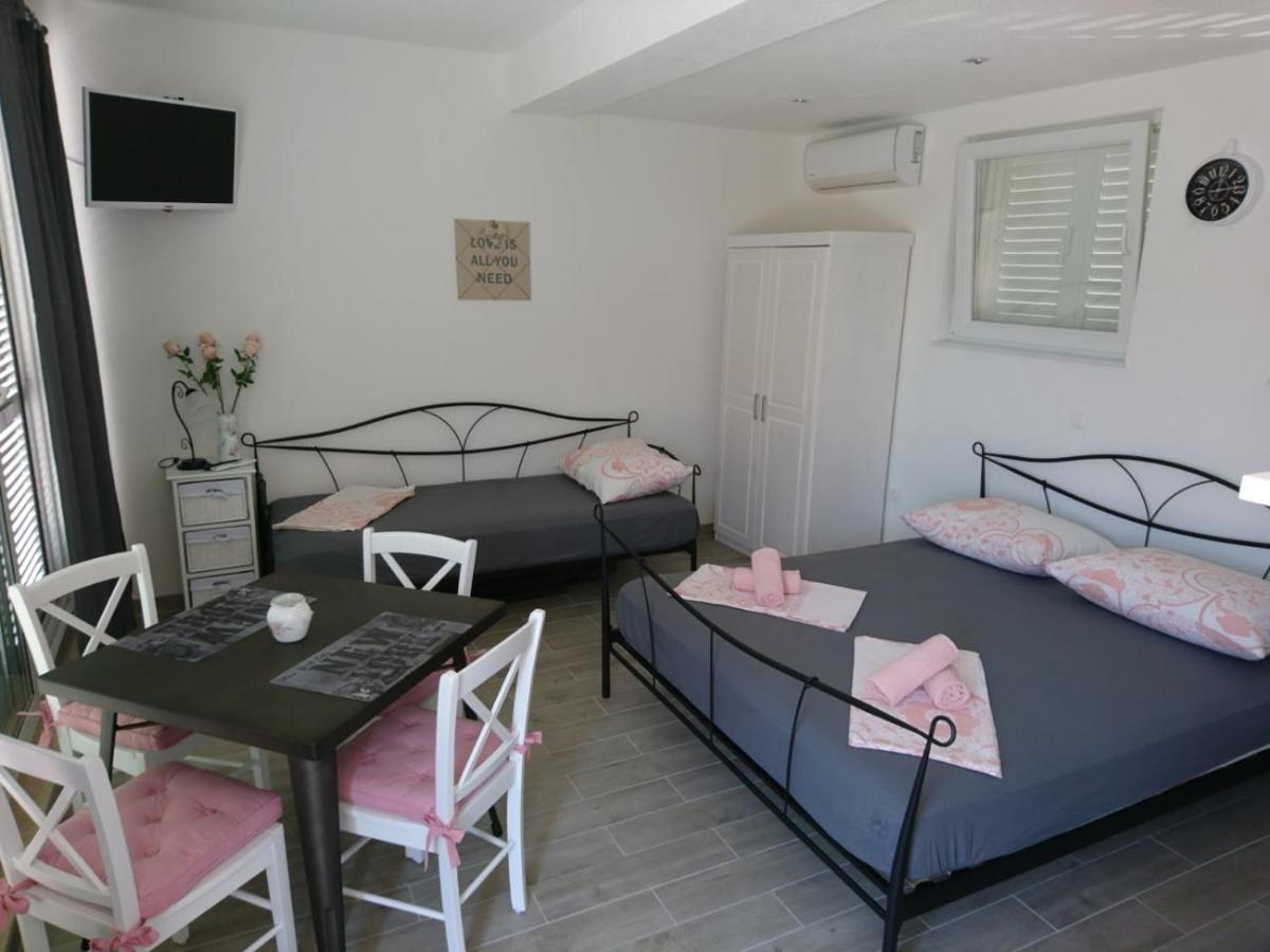 Nessa & Meli Apartment Makarska Bagian luar foto