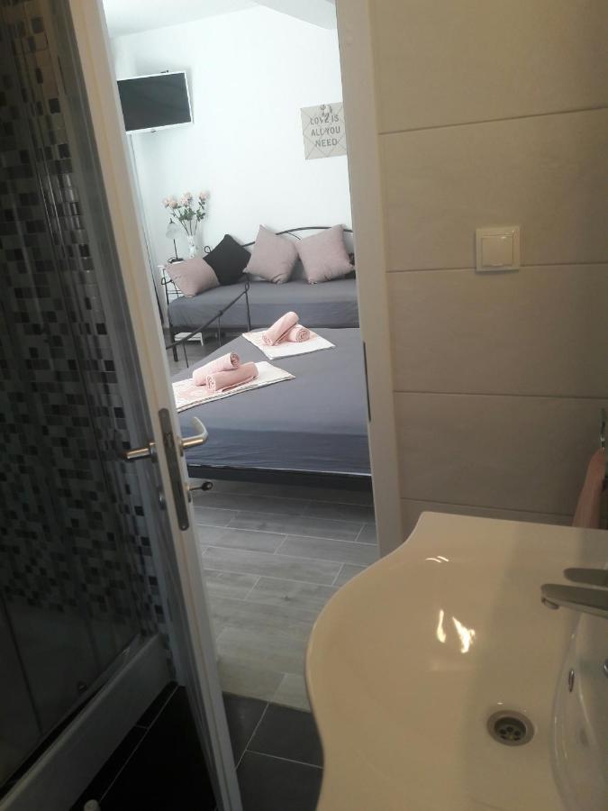 Nessa & Meli Apartment Makarska Bagian luar foto