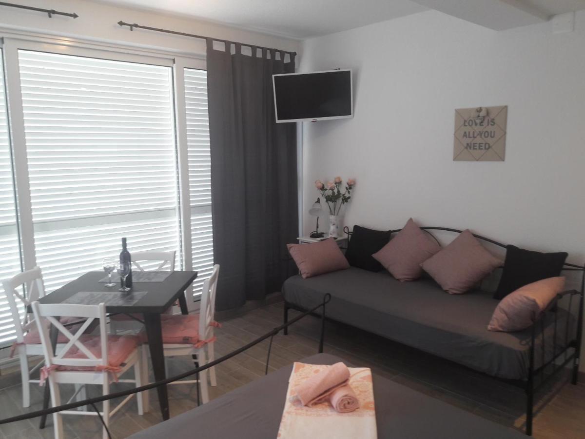 Nessa & Meli Apartment Makarska Bagian luar foto