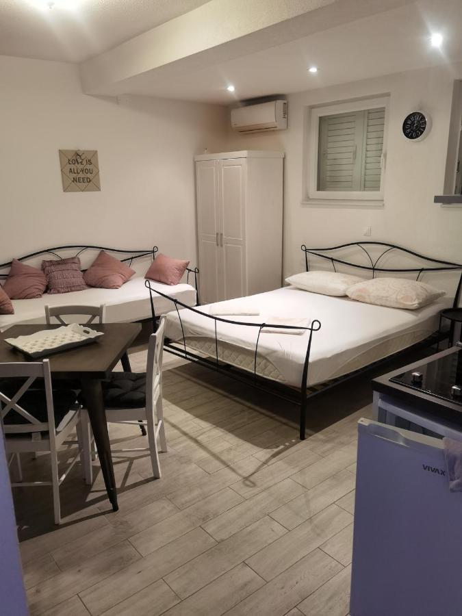 Nessa & Meli Apartment Makarska Bagian luar foto